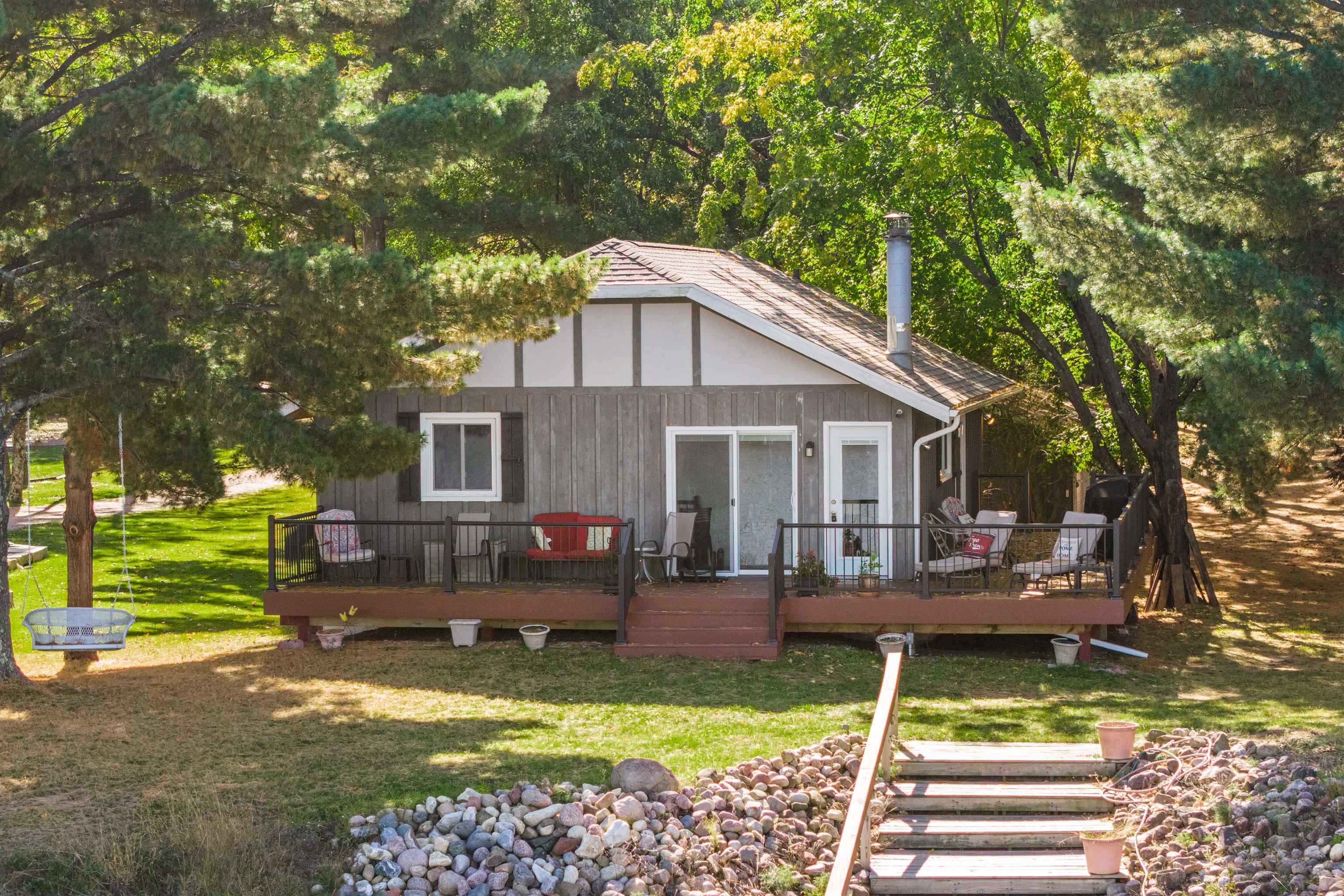 870 Norwich Court — photo