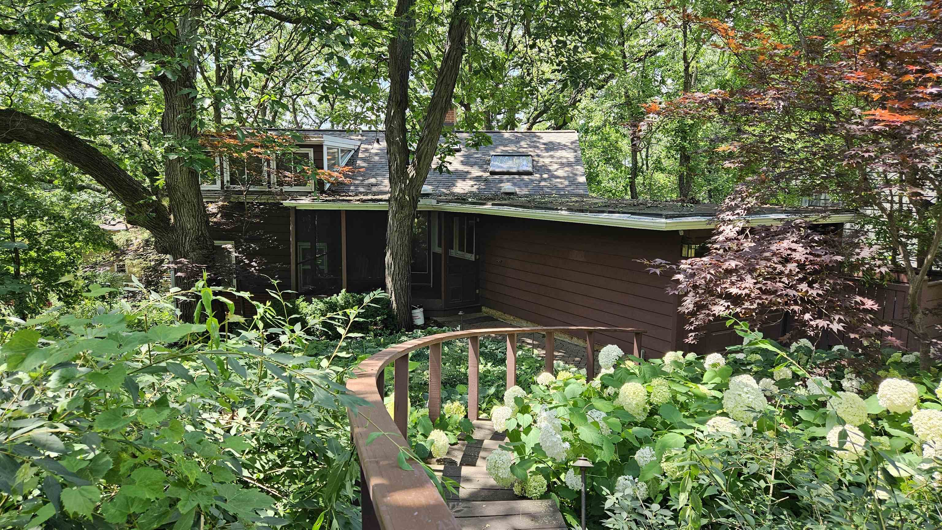 110 Vaughn Court — photo