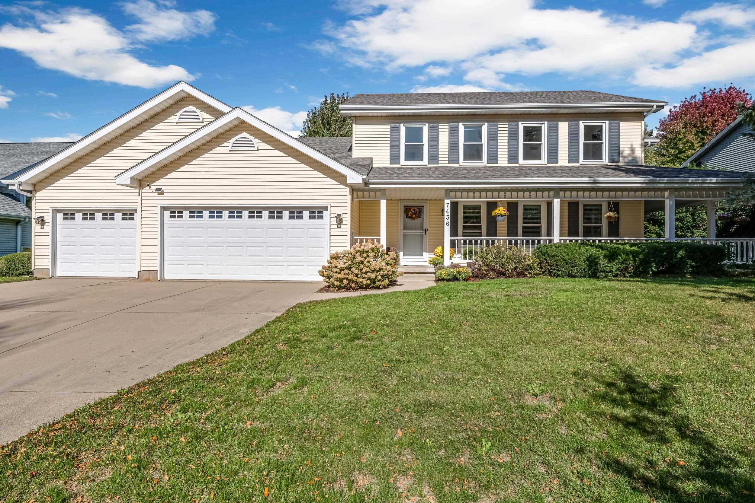 7436 Sawmill Road — photo