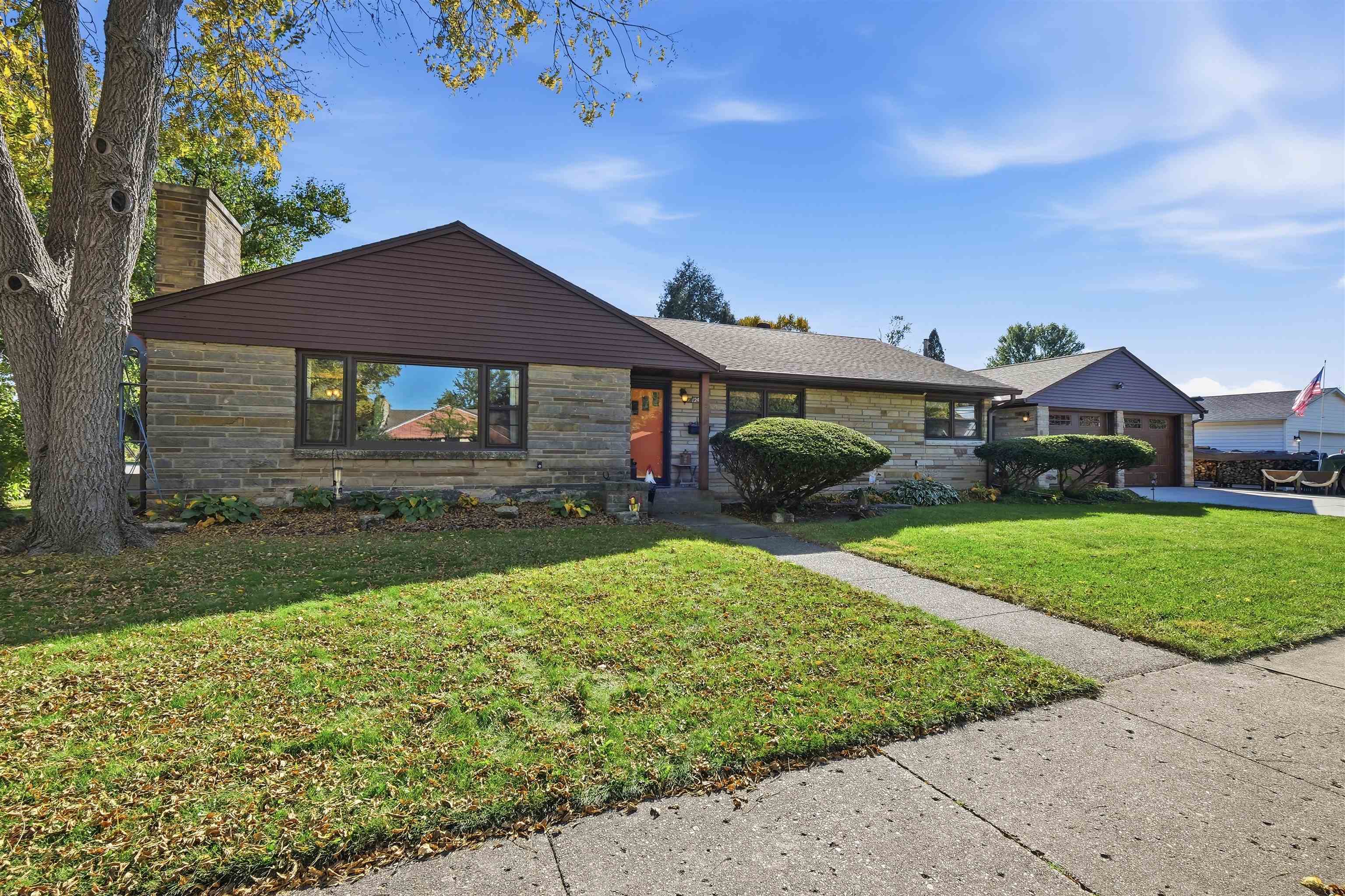 1248 E Memorial Drive — photo