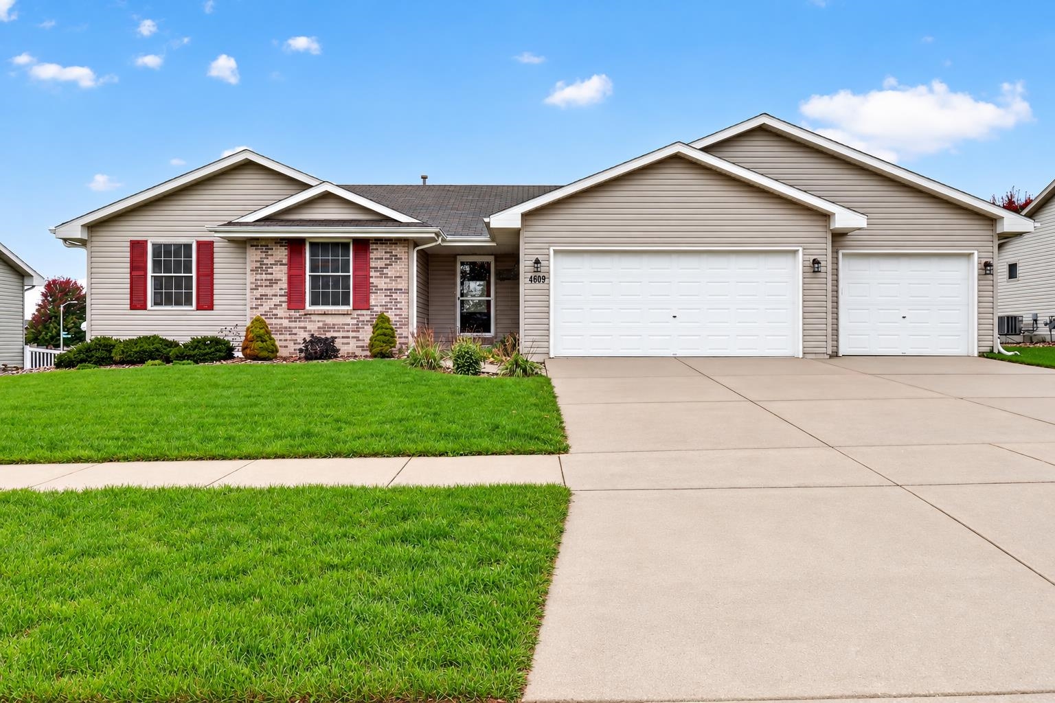 4609 Parkwood Drive — photo