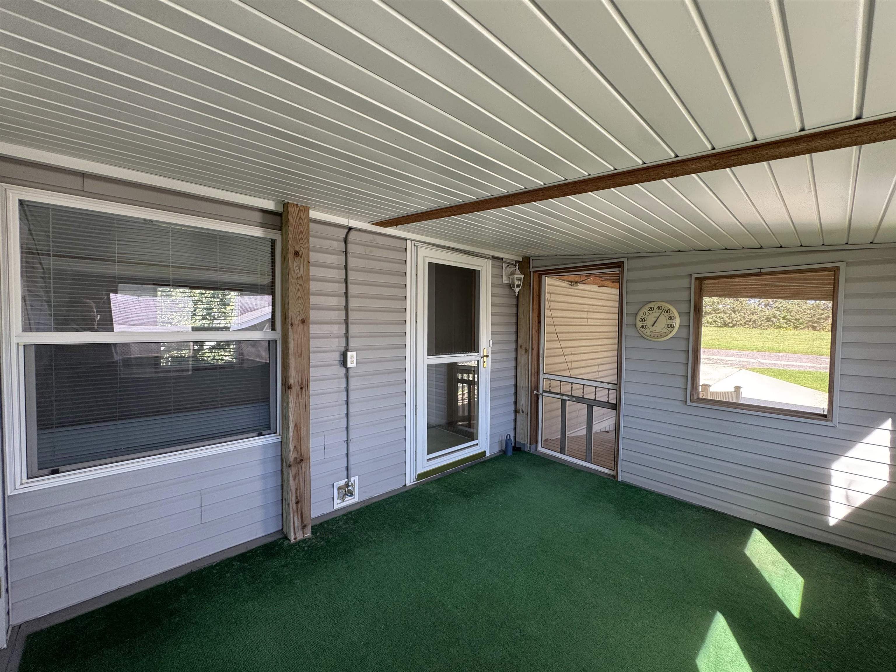 2208 Edgeview Drive — photo