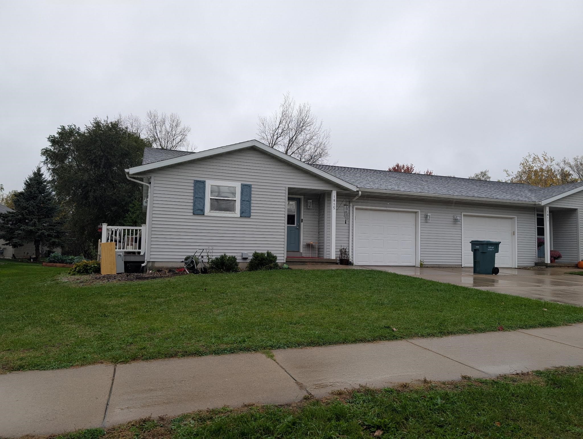 1815 Crawford Street — photo