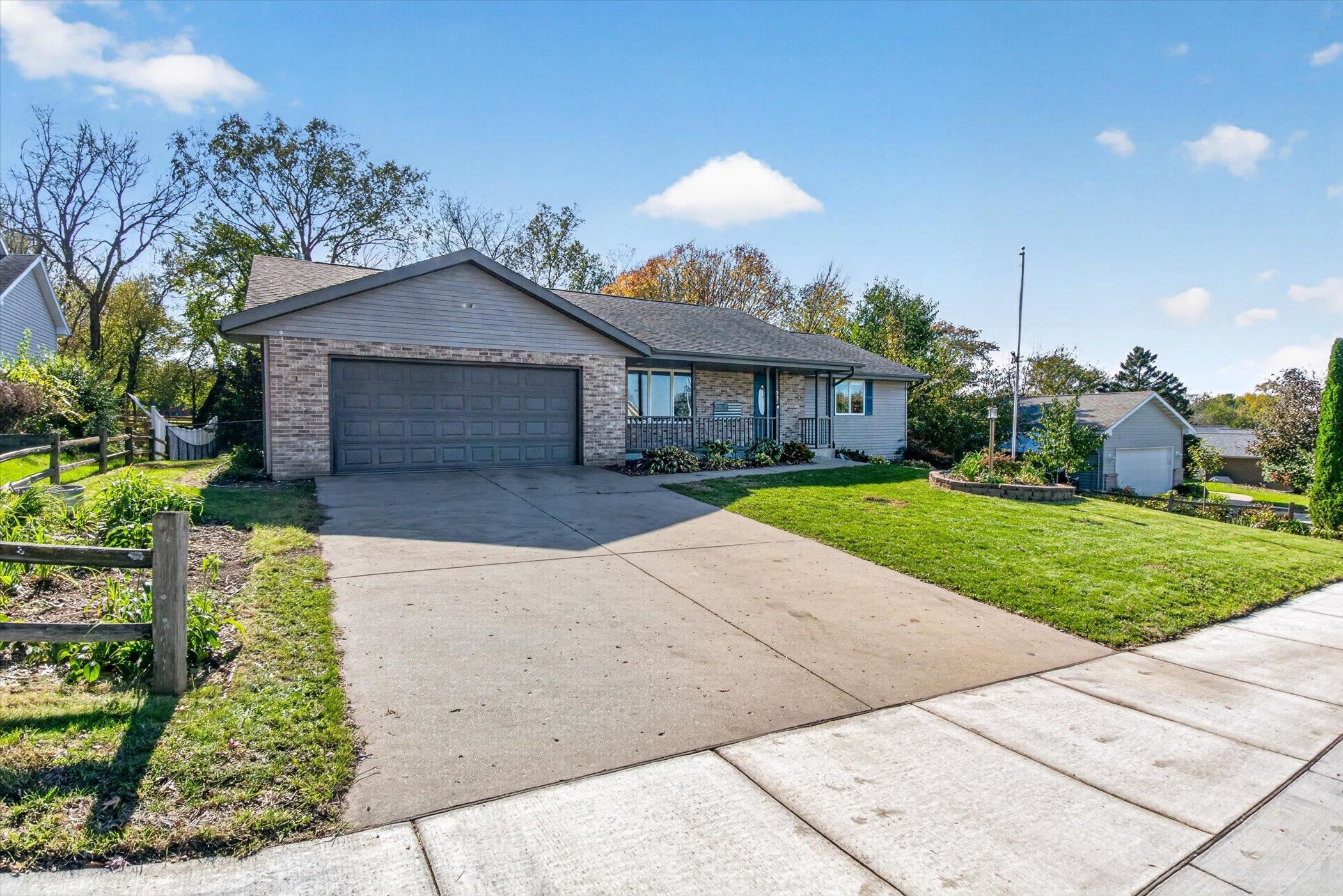 53 E Sunset Drive, Milton, WI 53563 — photo 2