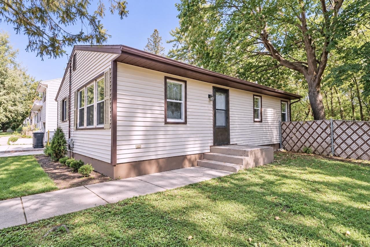 1607 Moore Street, Beloit, WI 53511 — photo 2