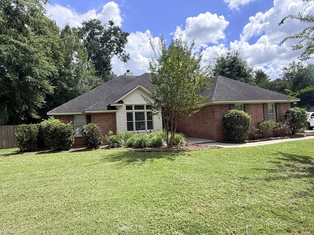 109 Worthington Pl — photo