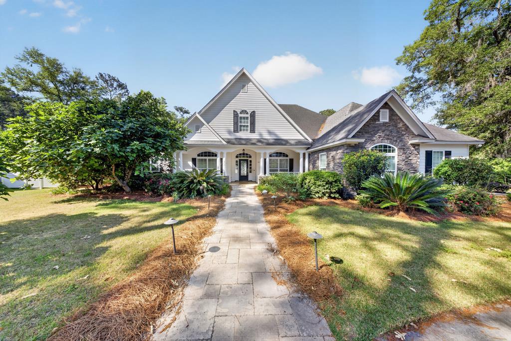 4215 Oak Forest Drive — photo