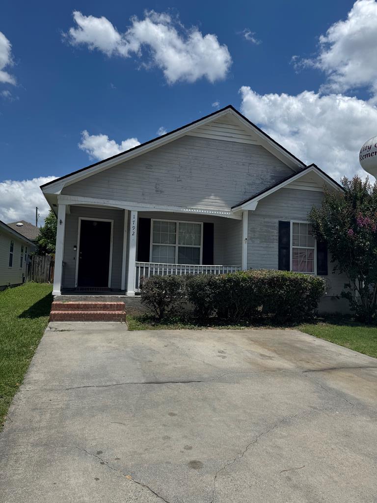 1792 Wayland Park Dr. — photo