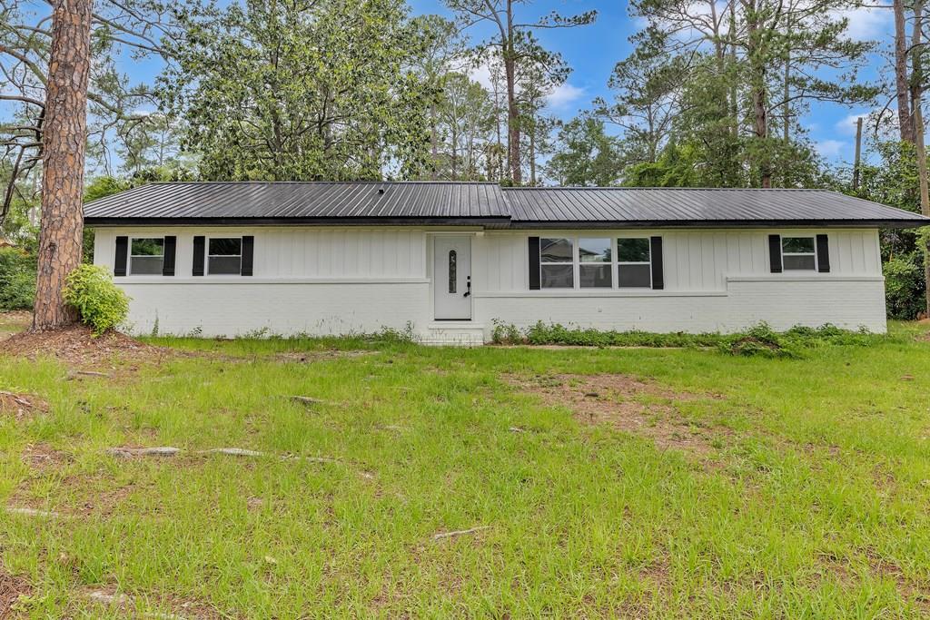 701 E Fourth St, Adel, GA 31620 — photo 2