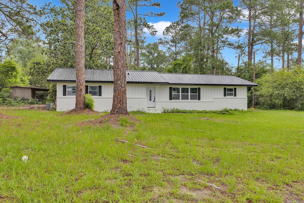 701 E Fourth St, Adel, GA 31620 — photo 3