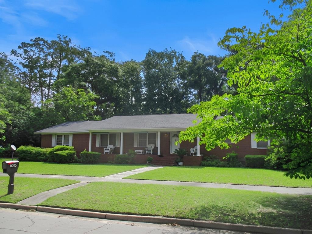1005 N Court Street — photo