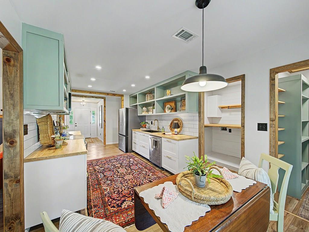 4172 Coleman Rd. N — photo