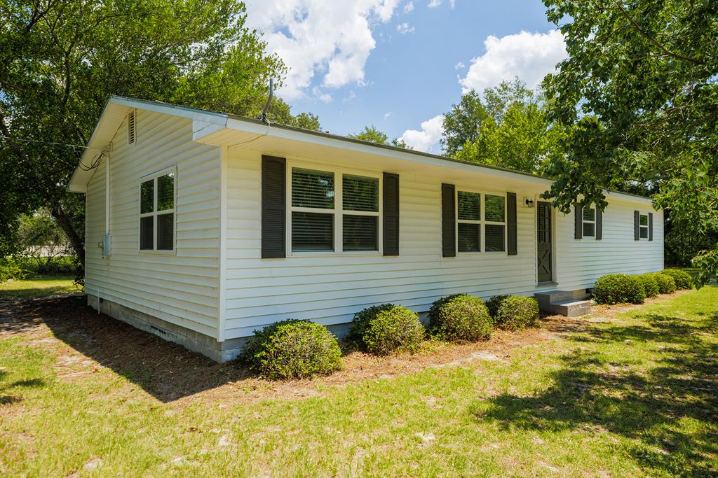 1125 Mj Taylor Road — photo