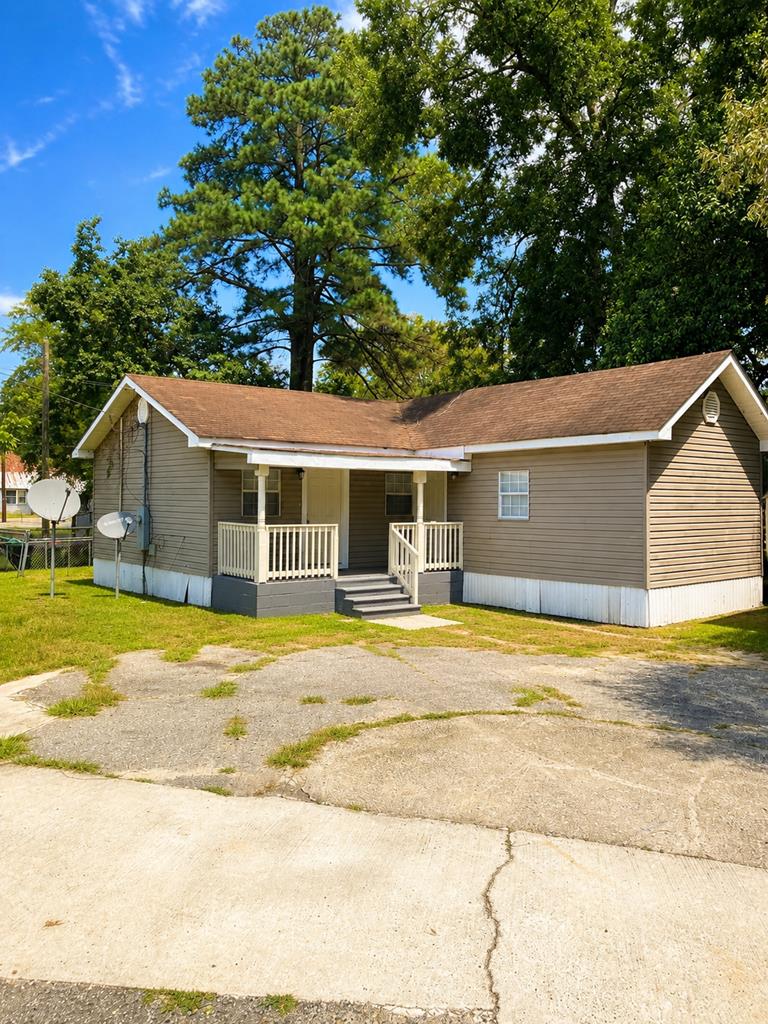 316B E Railroad Street — photo