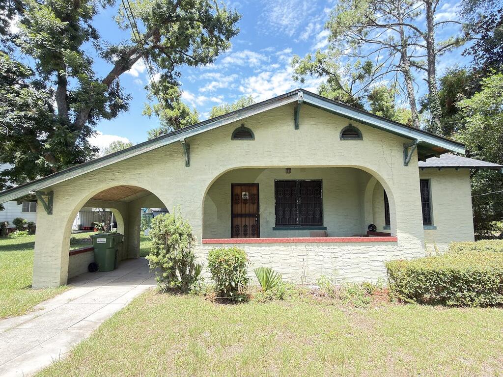 504 E Rogers Street — photo