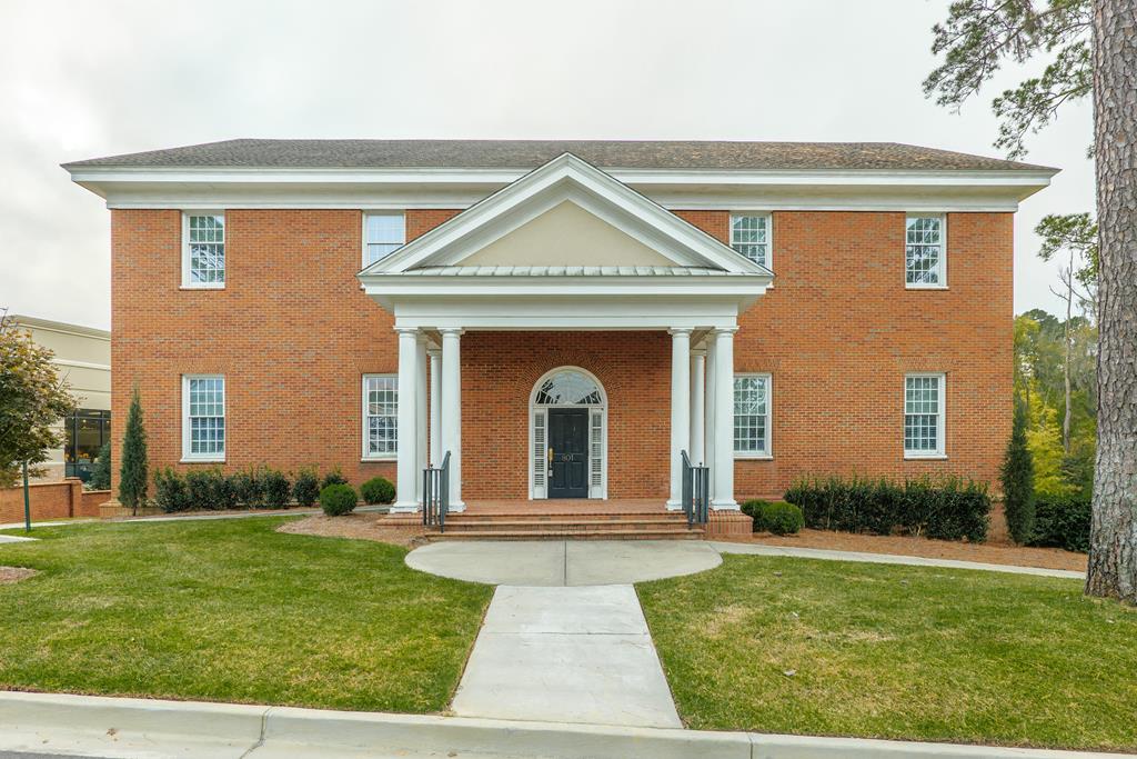 801 Northwood Park Drive — photo