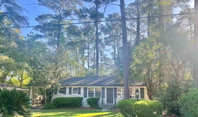 2221 White Oak Dr. — photo