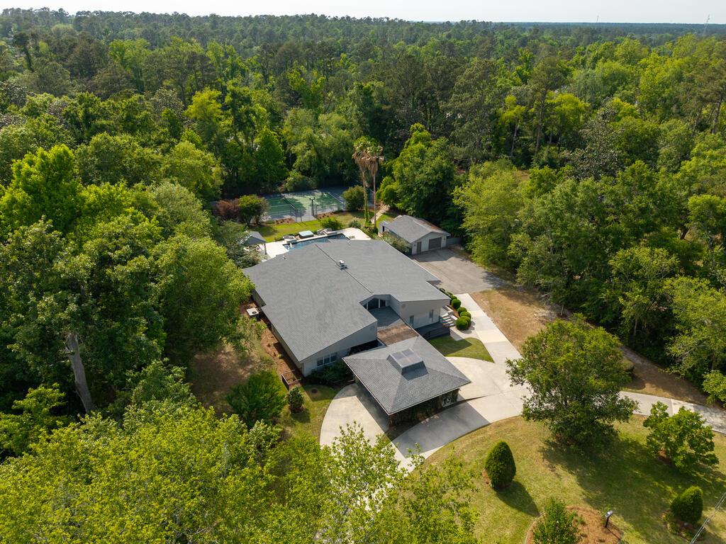 2202 Dogwood Drive — photo