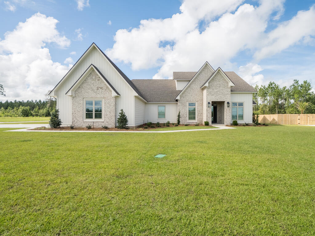 3644 Bear Lake Rd — photo