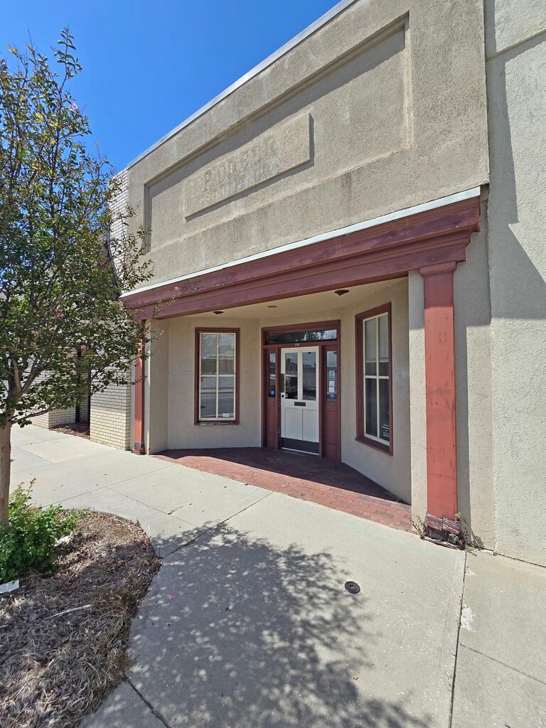 120 W Hill Avenue — photo