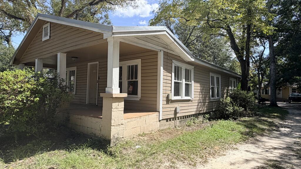 523 E Rogers St — photo