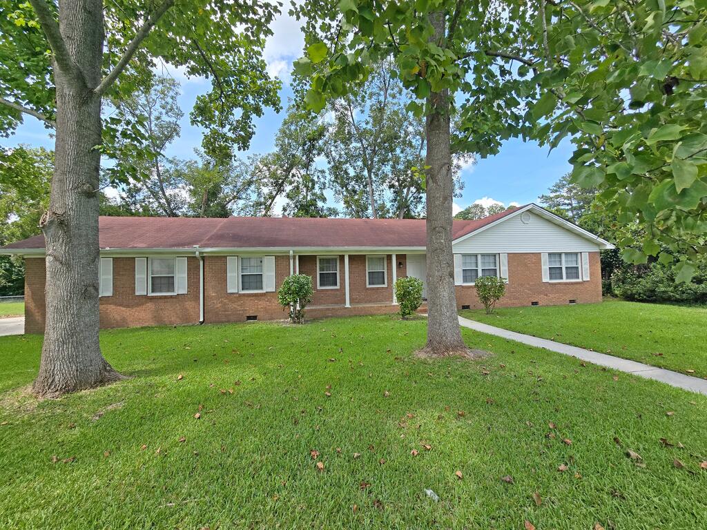 3860 Camellia Drive — photo
