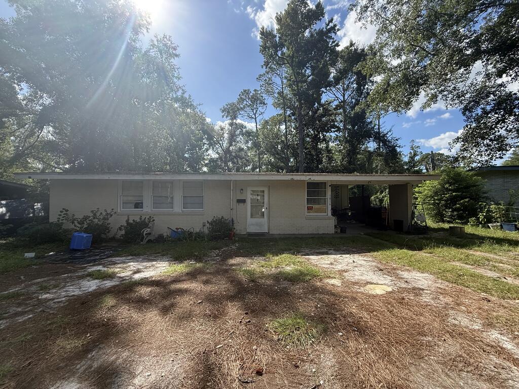 1016 Hillside Drive — photo