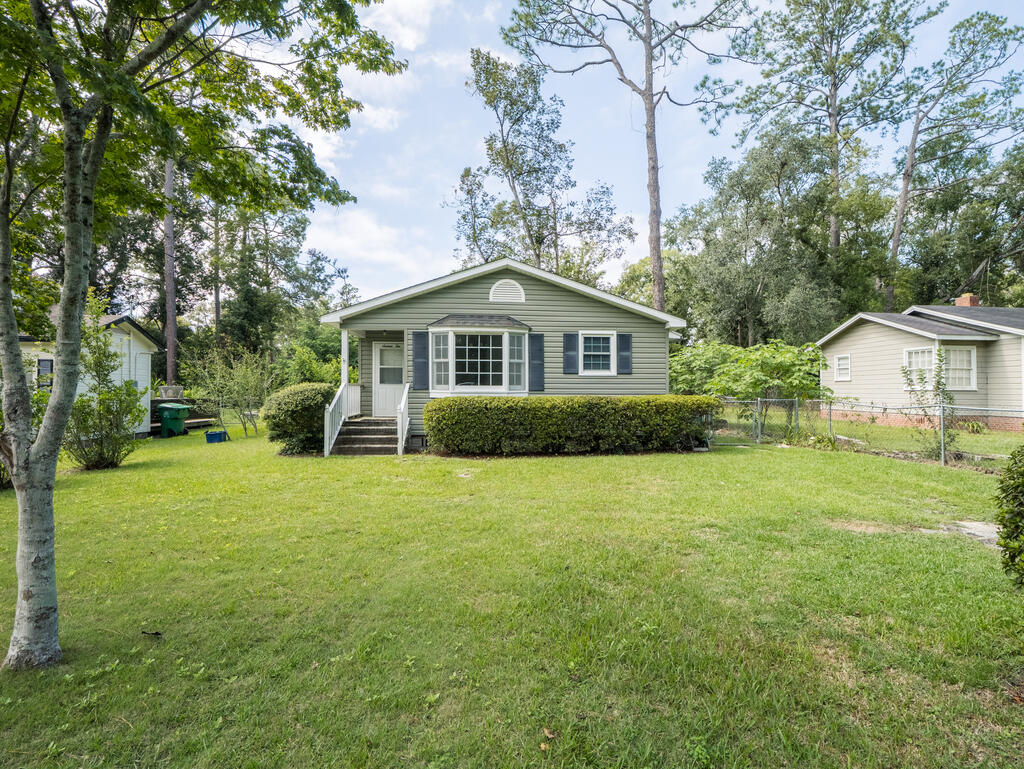 1610 Boone Drive — photo