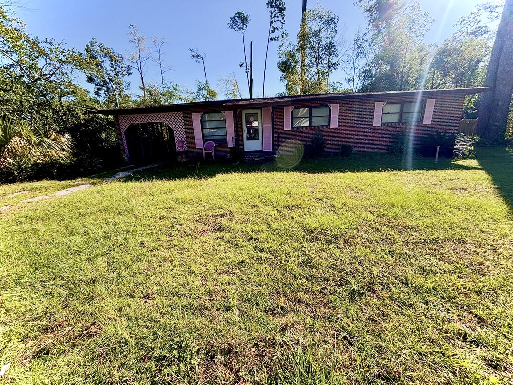 2329 Deborah Dr — photo