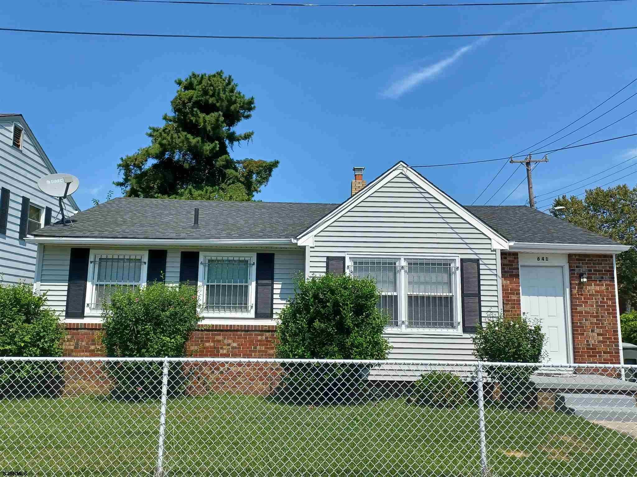 641 Howard Ave — photo