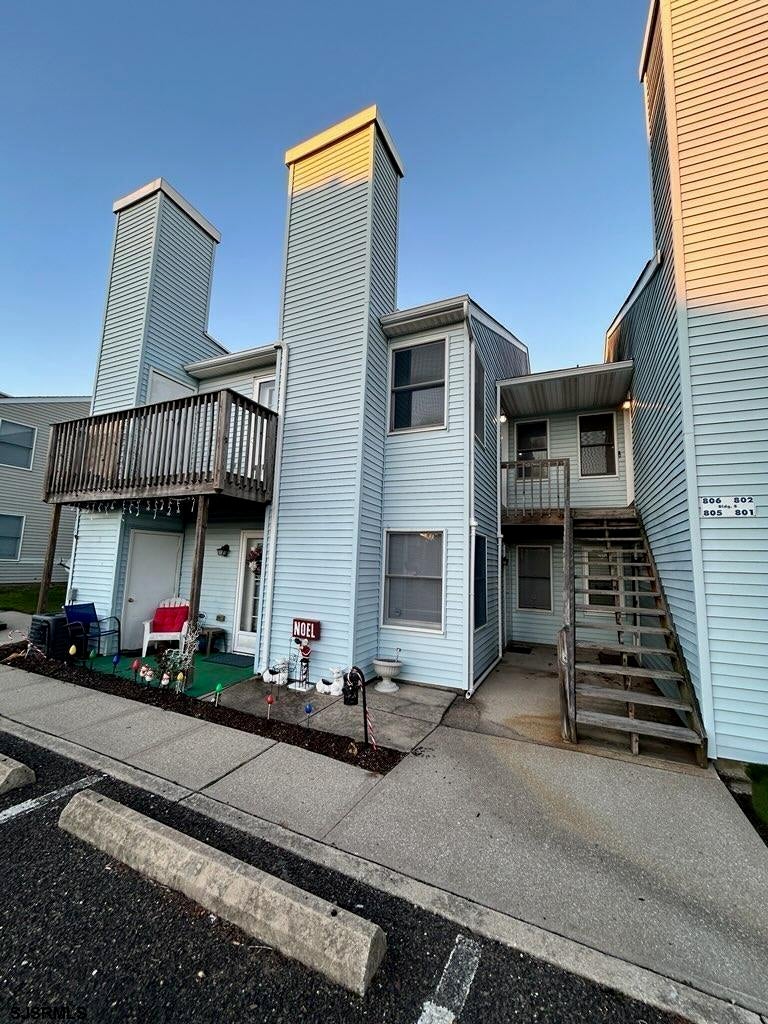 700 N Franklin Blvd 806 — photo