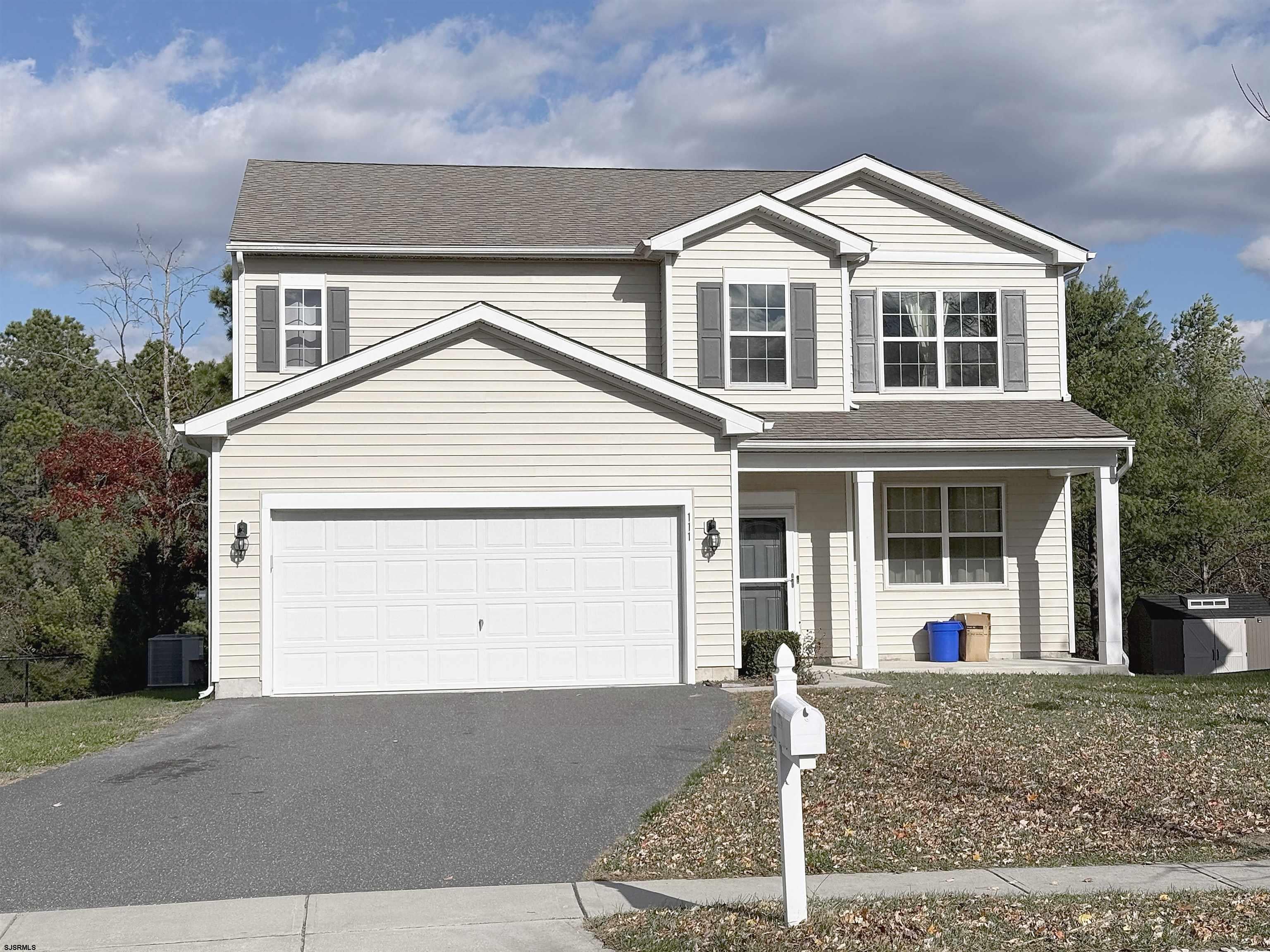 111 Crystal Lake Dr — photo