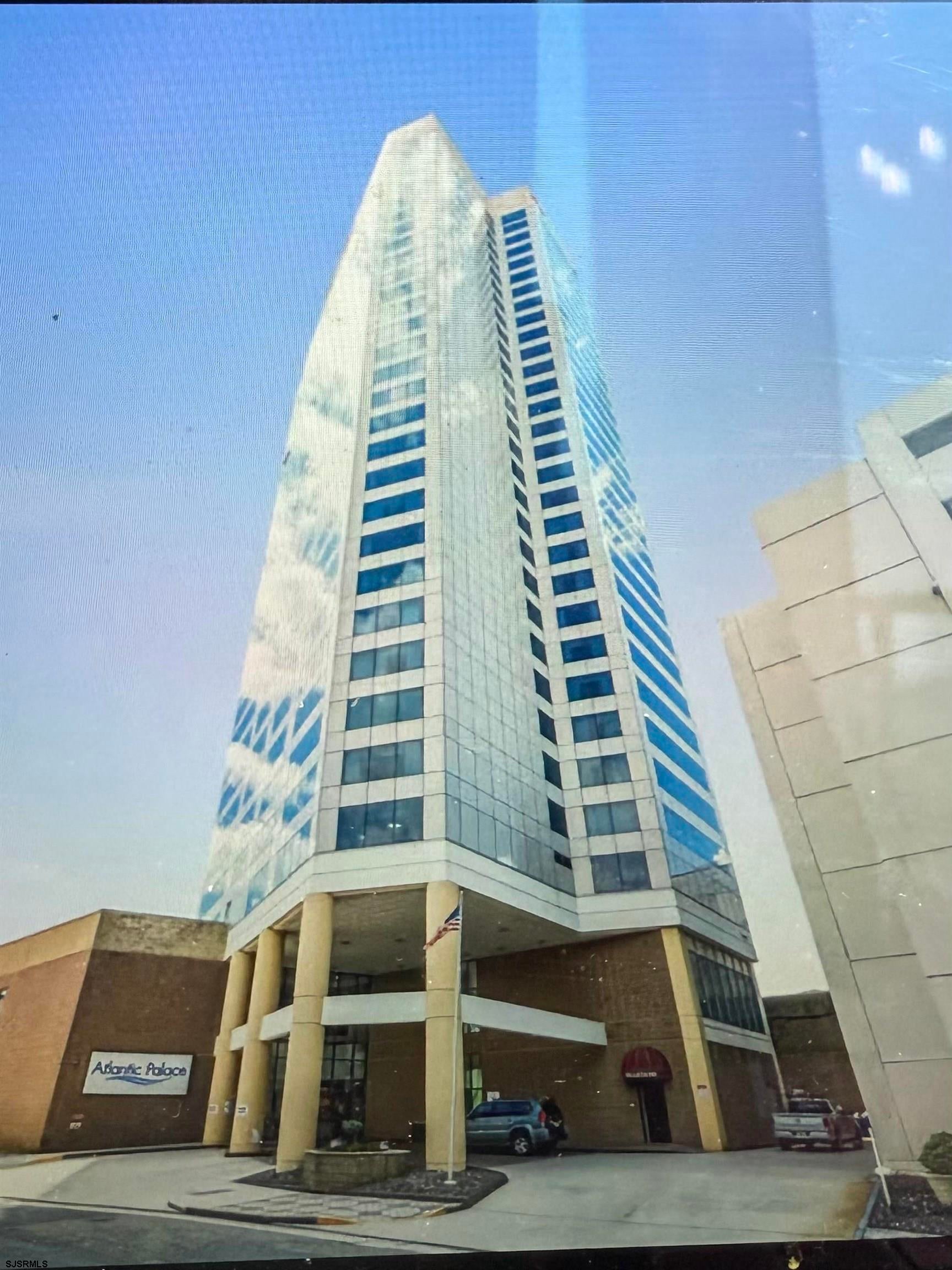 1515 Boardwalk 1008 — photo