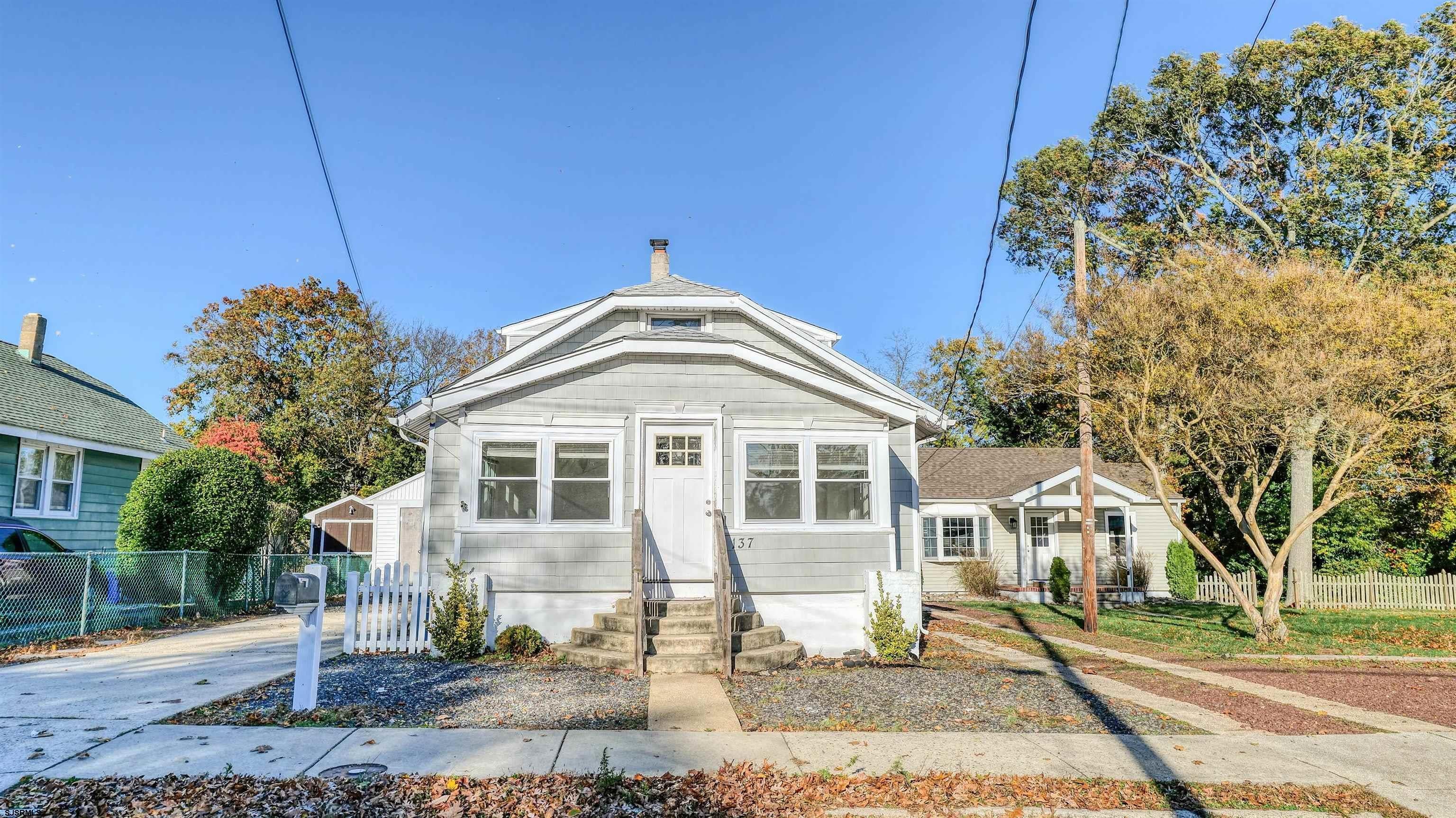 137 W Johnson Ave — photo