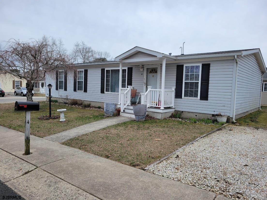 4 Oaks Dr — photo
