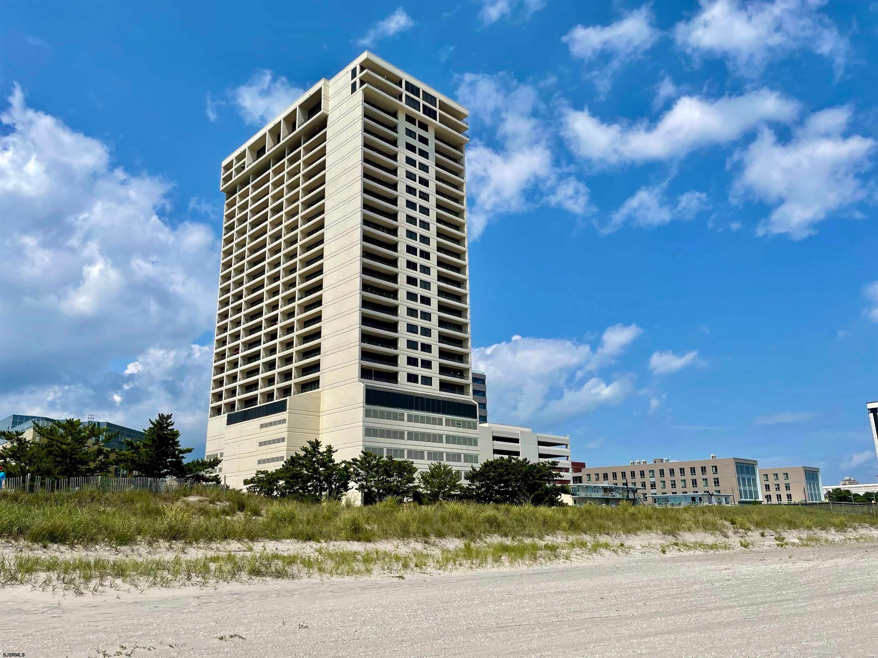 3851 Boardwalk 1701 — photo