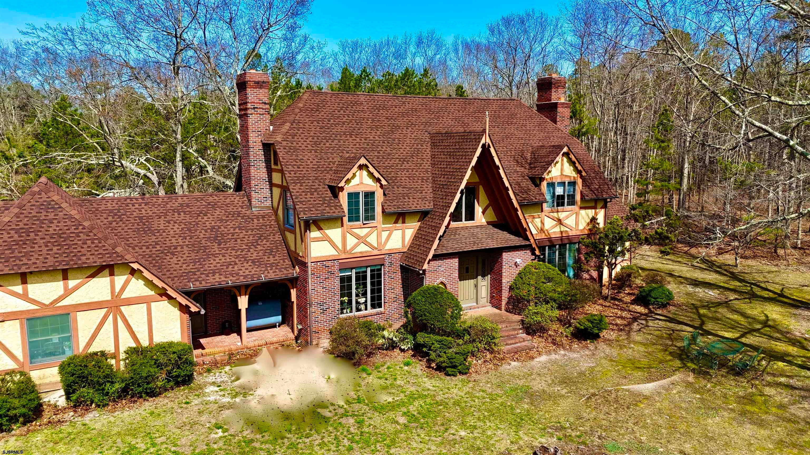 5101 English Creek Ave — photo