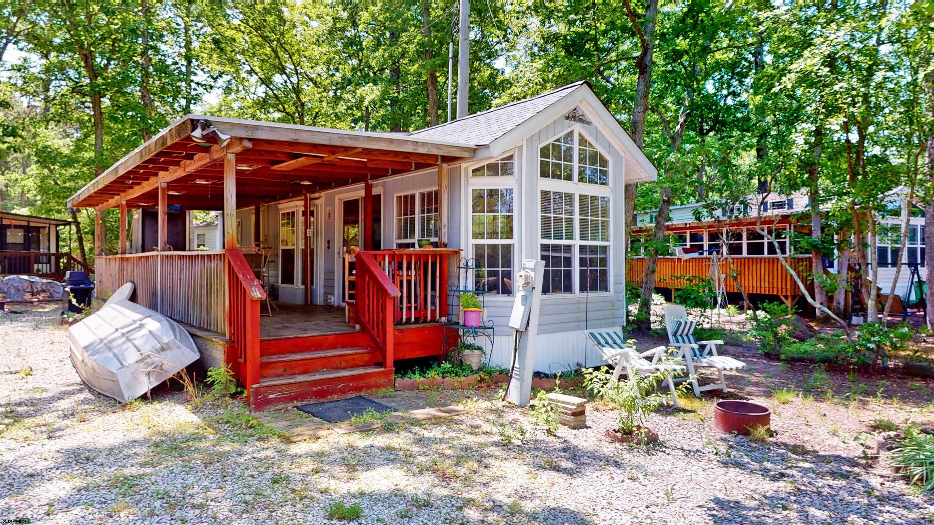 110 Lazy River Campground — photo