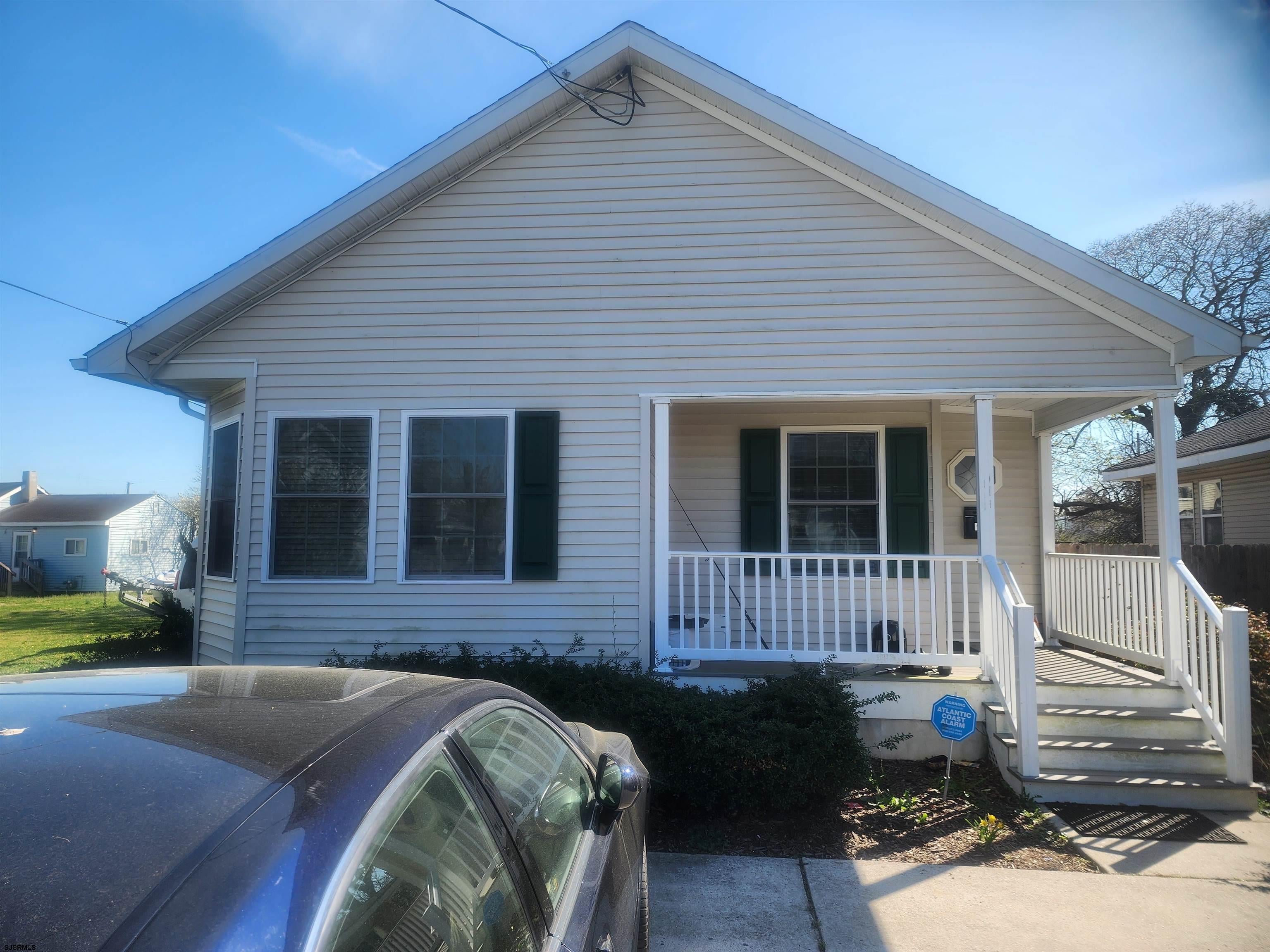 133 W Edgewater Ave — photo