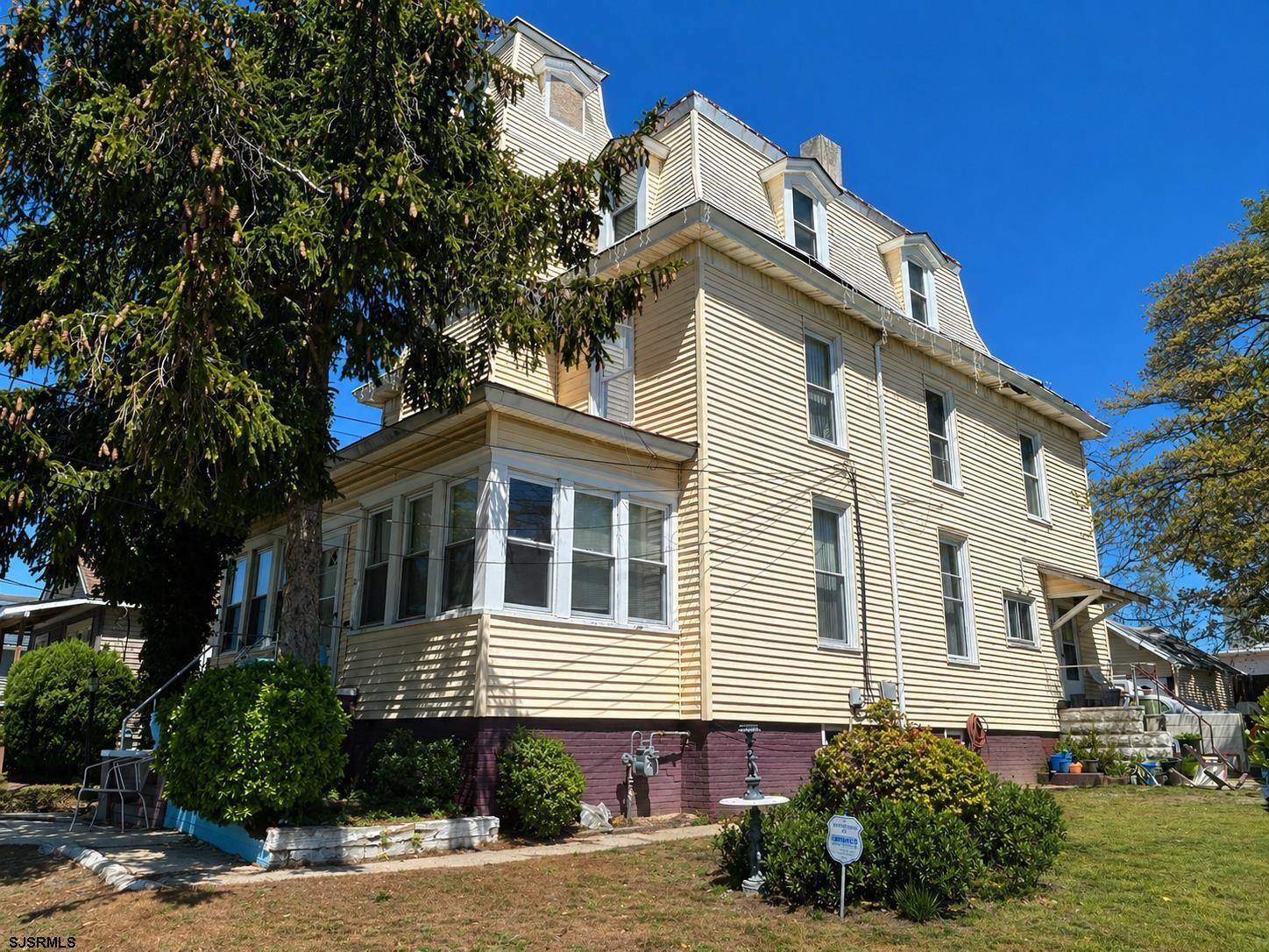22 E Decatur Ave — photo