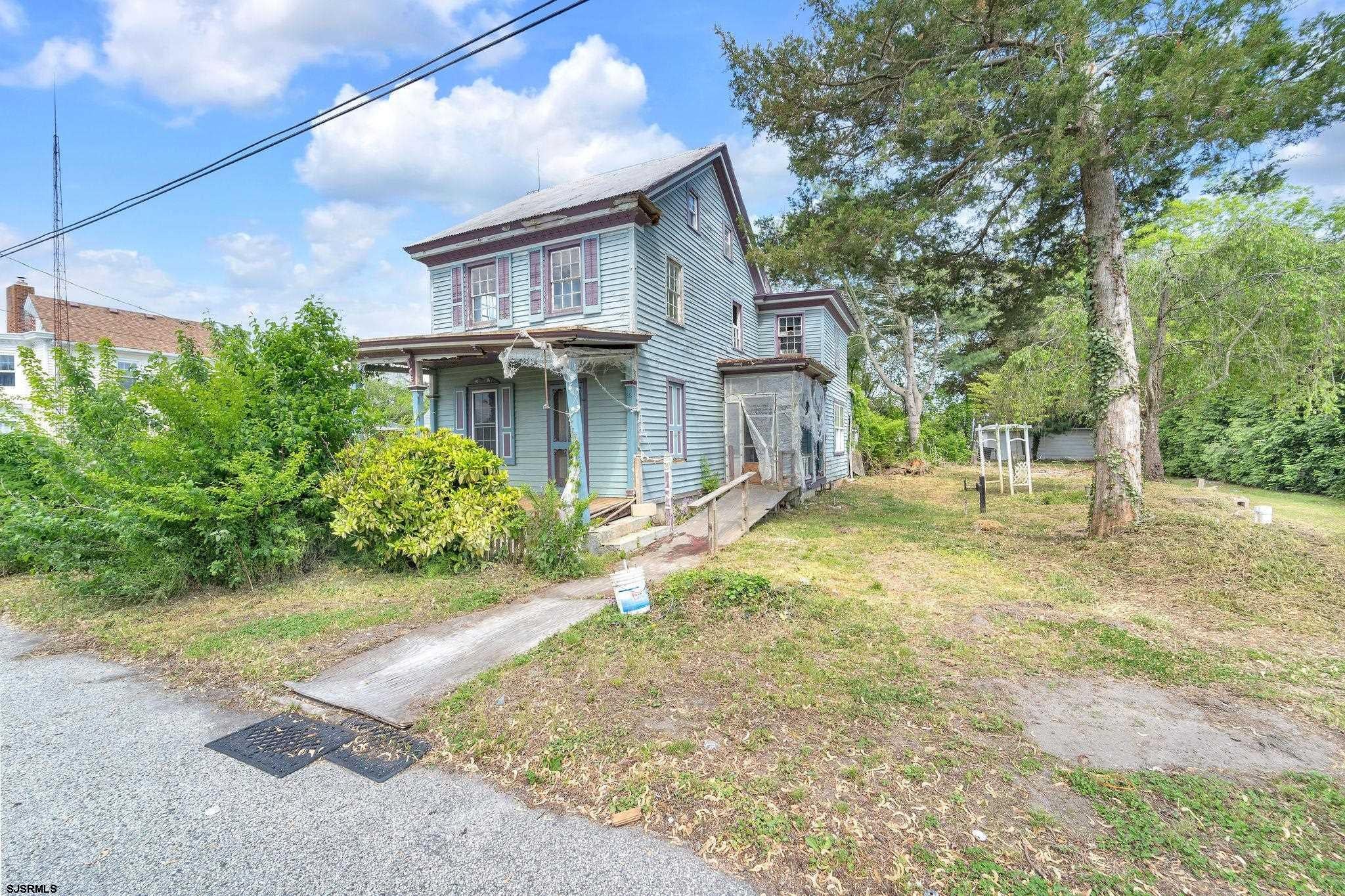 2528 Market Street — photo