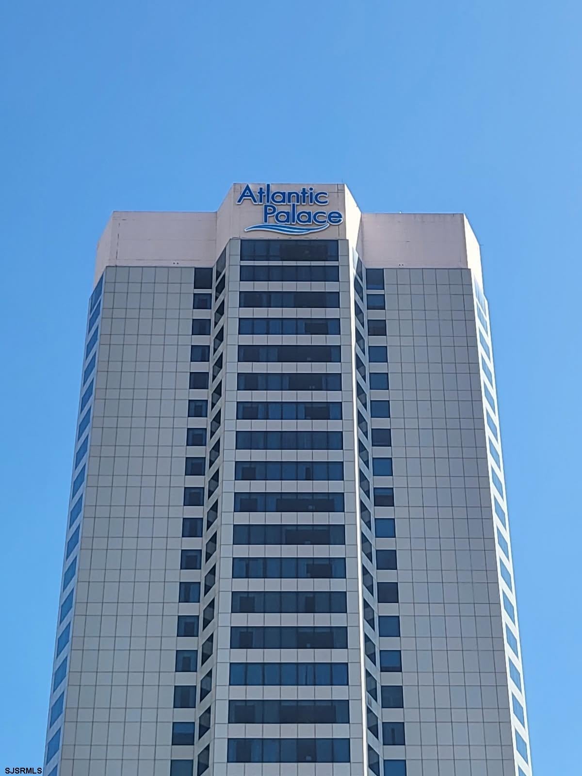 1515 Boardwalk 2805 — photo