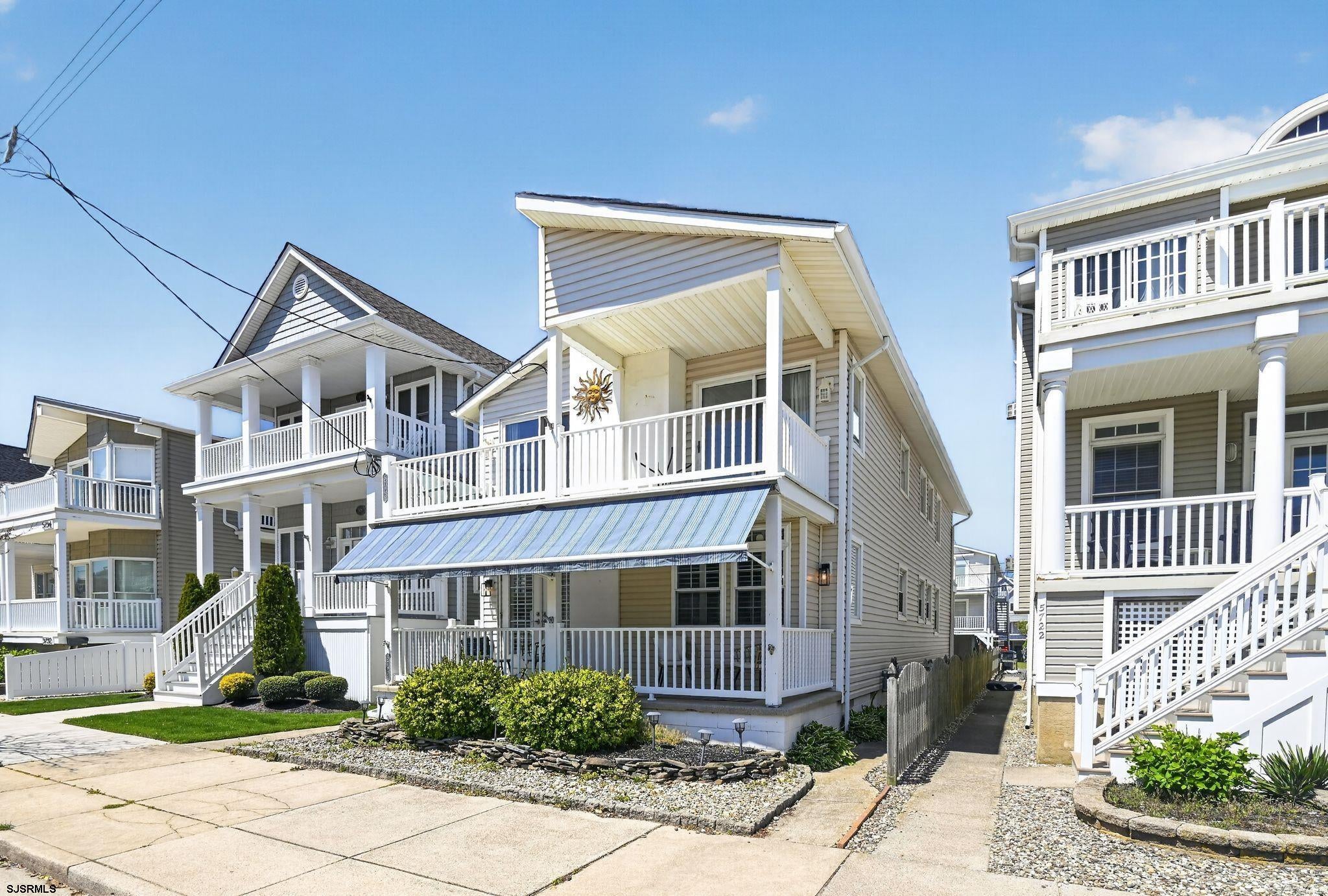 5724 Asbury 1 — photo