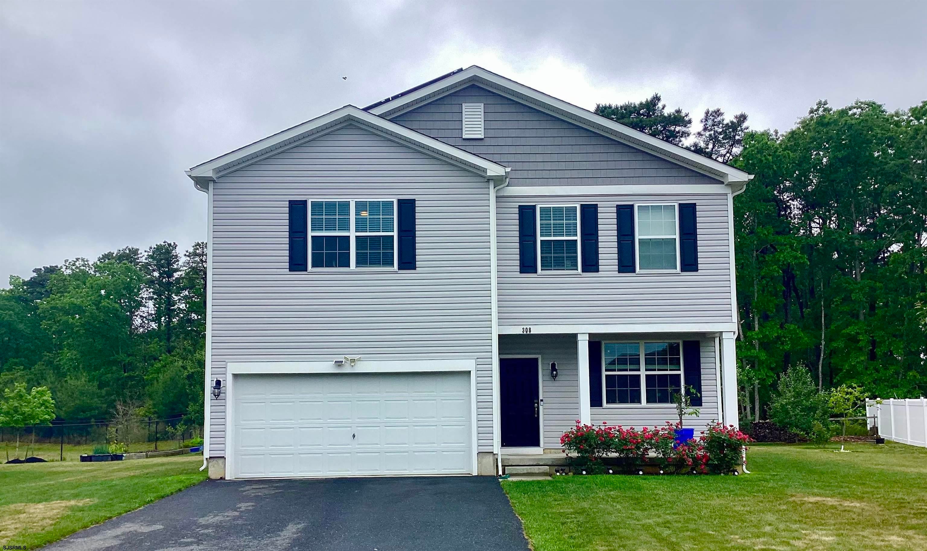 308 Cedar Lake Dr — photo
