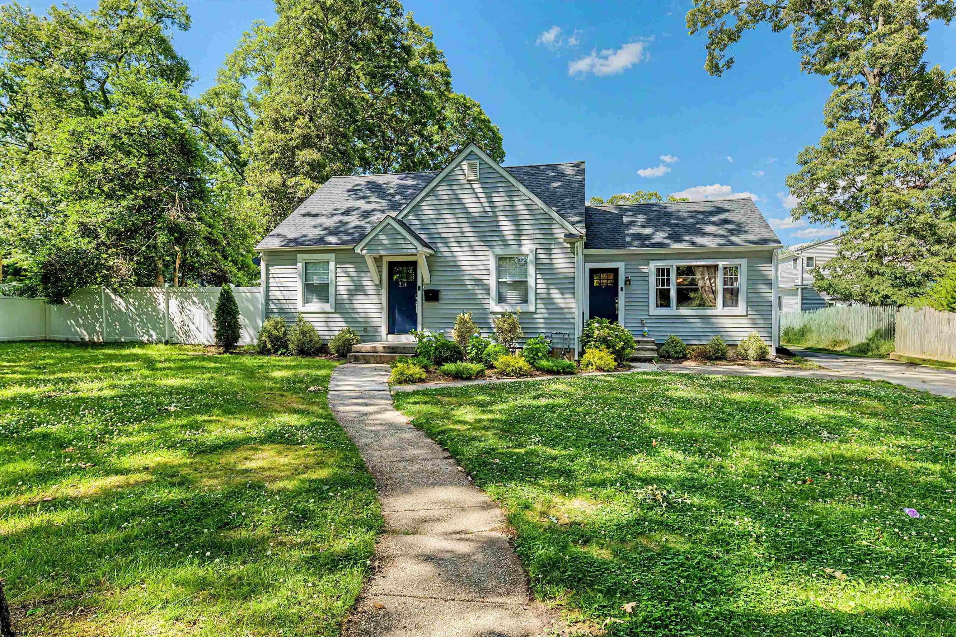 214 Davis Ave — photo