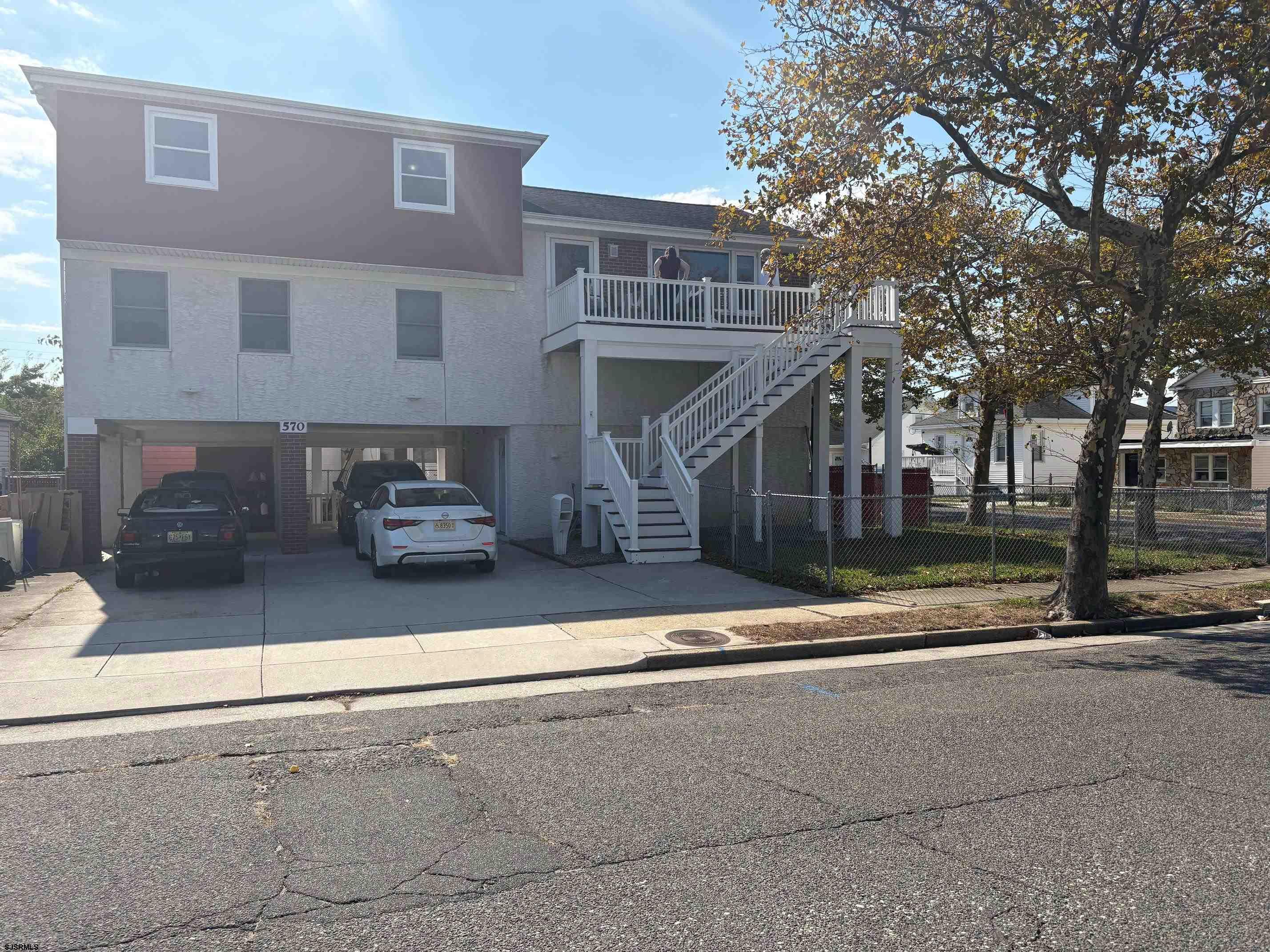 570 N Harrisburg Ave — photo