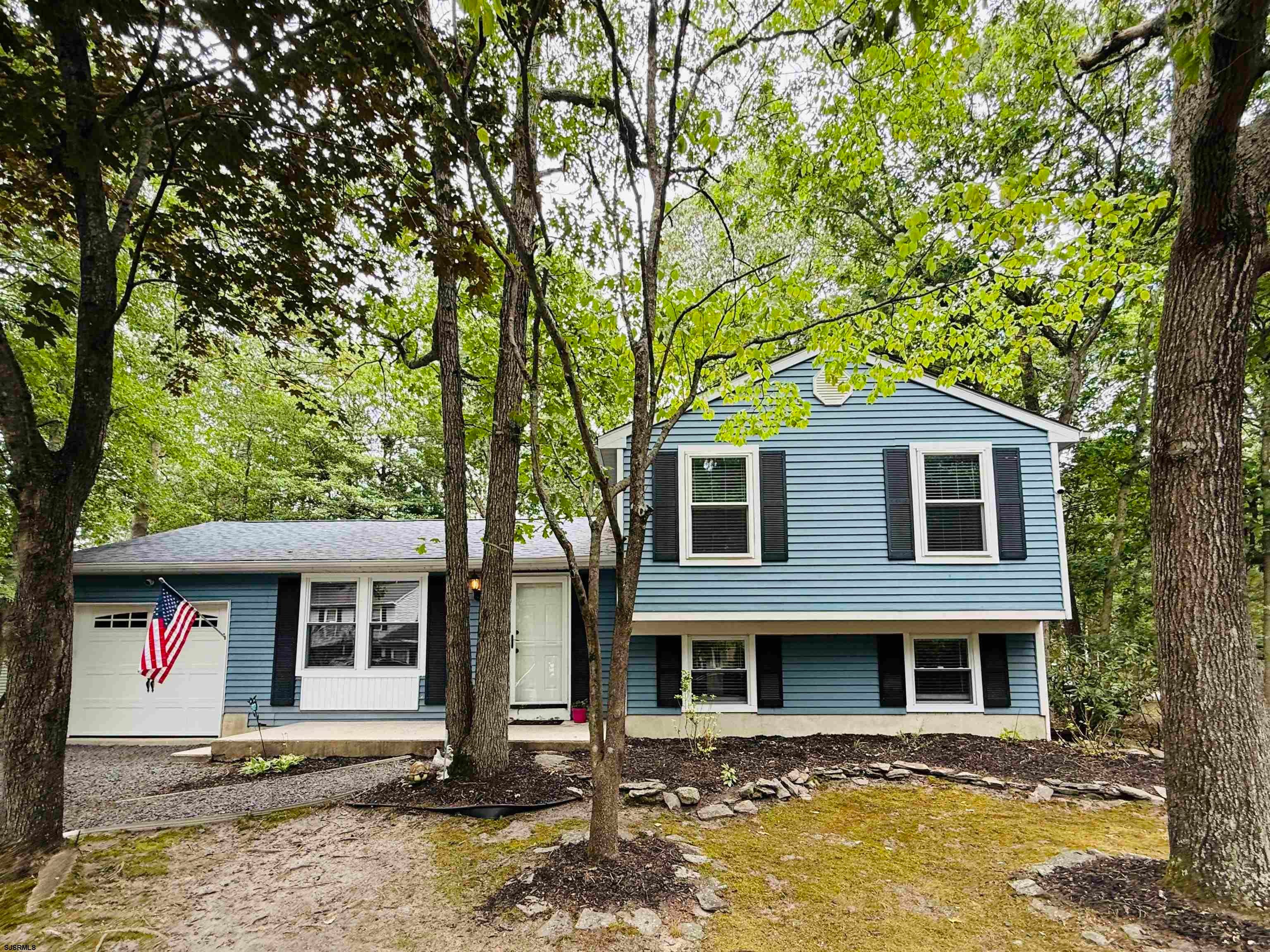 727 Moonraker Ct — photo