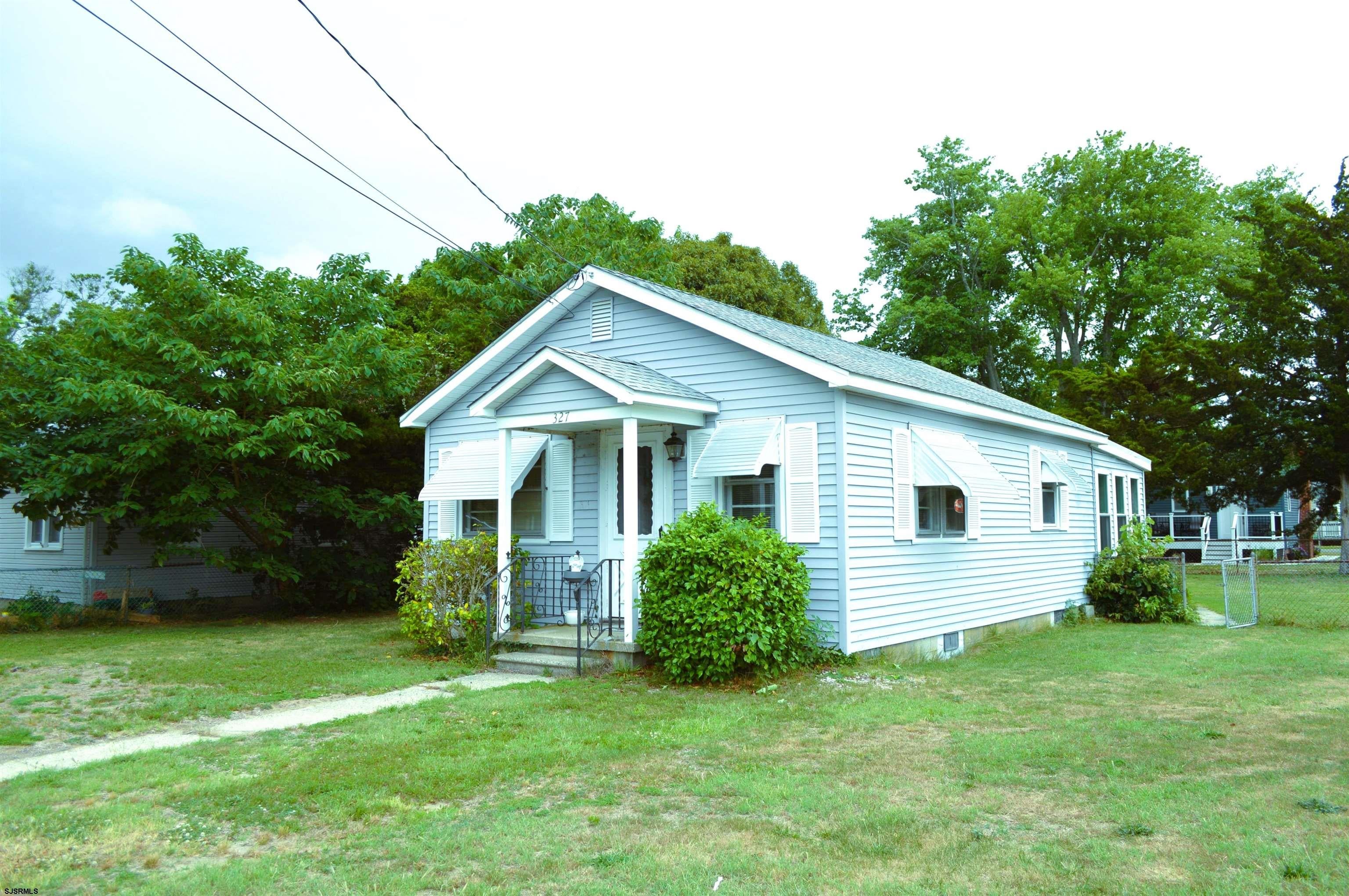 327 Desoto Ave — photo