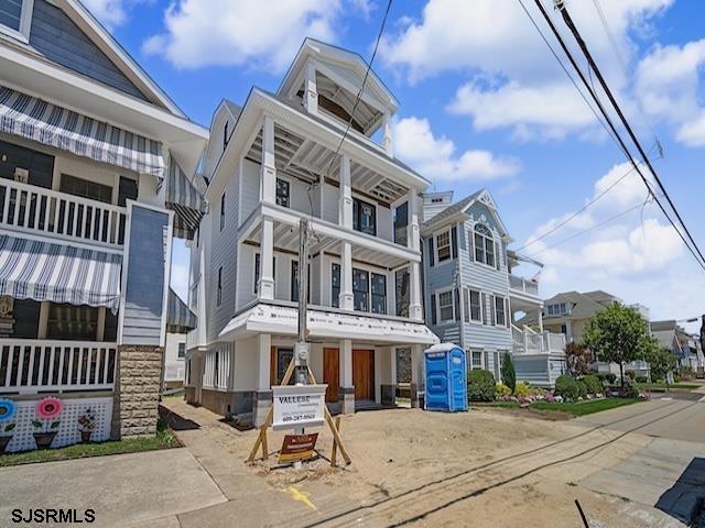 1702 Wesley Ave — photo