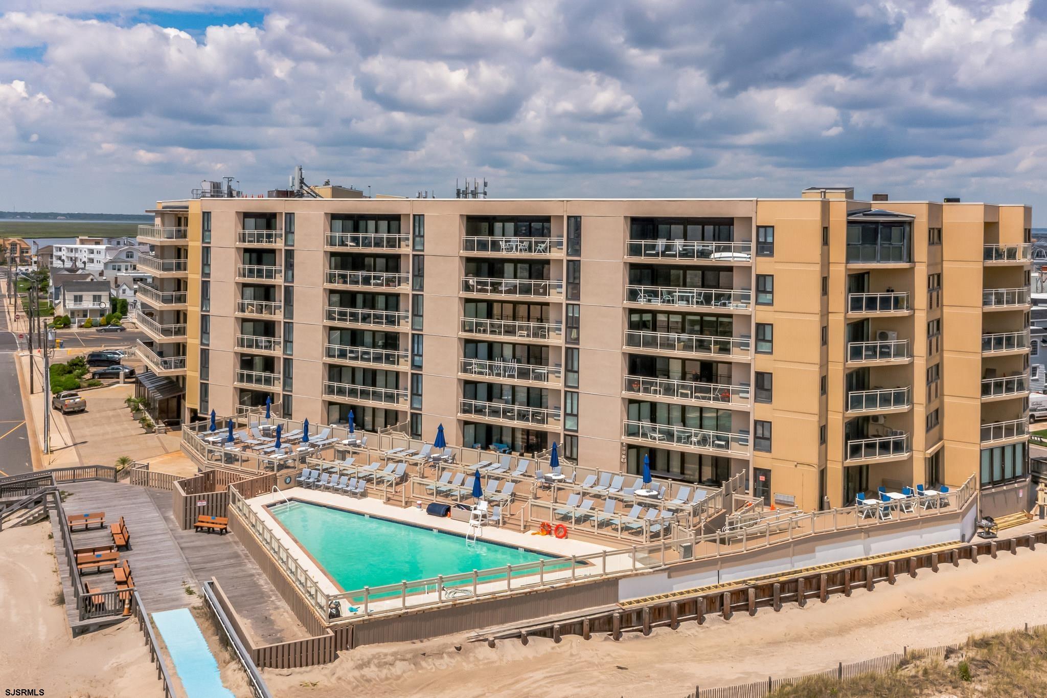 2700 Atlantic 209 — photo